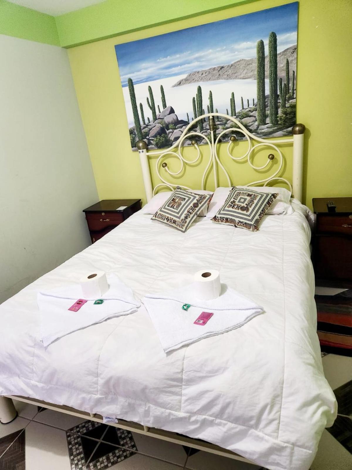 Hotel Aguilar Uyuni Buitenkant foto