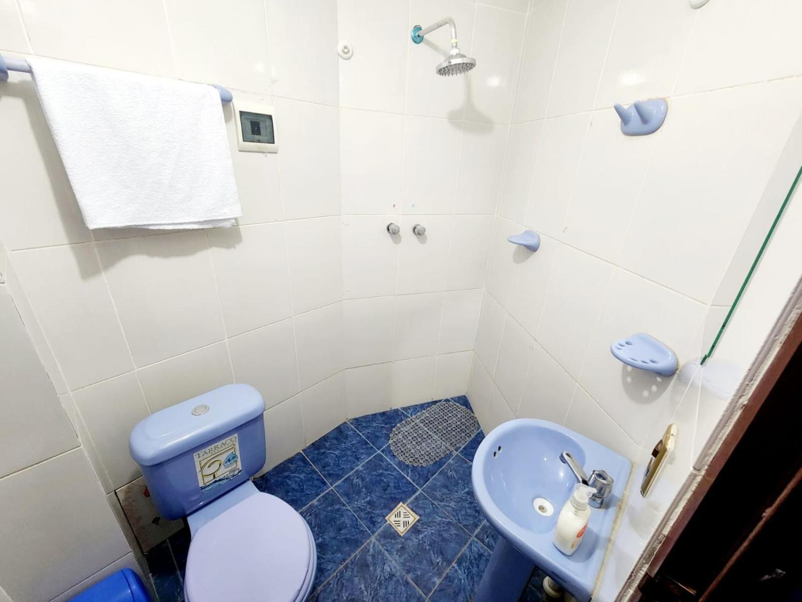 Hotel Aguilar Uyuni Buitenkant foto