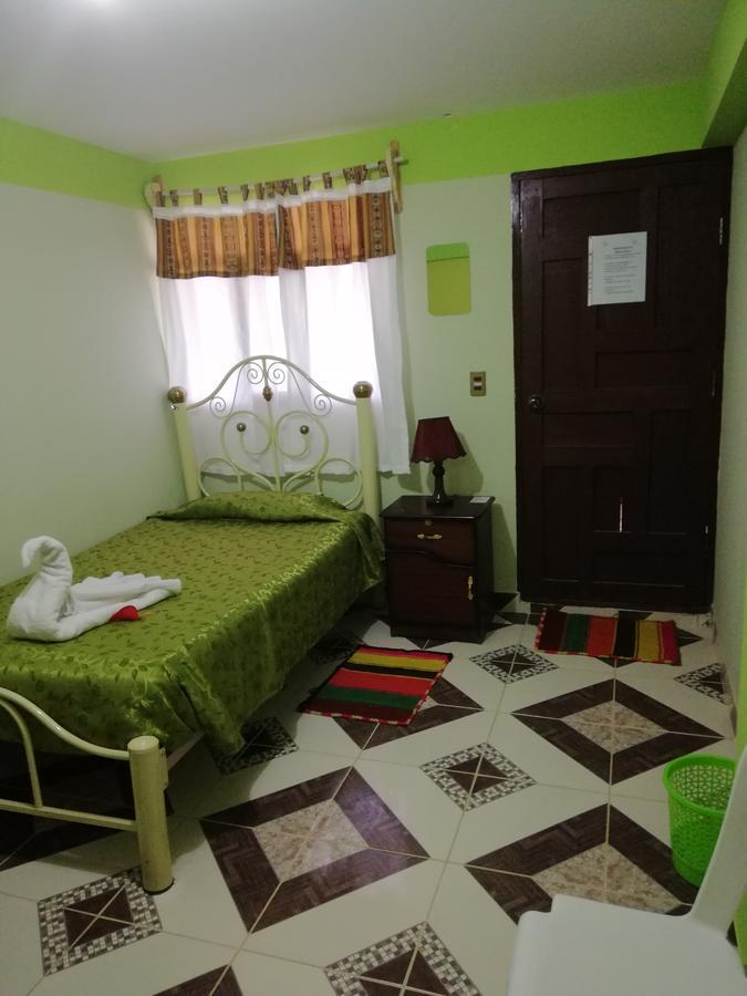 Hotel Aguilar Uyuni Buitenkant foto