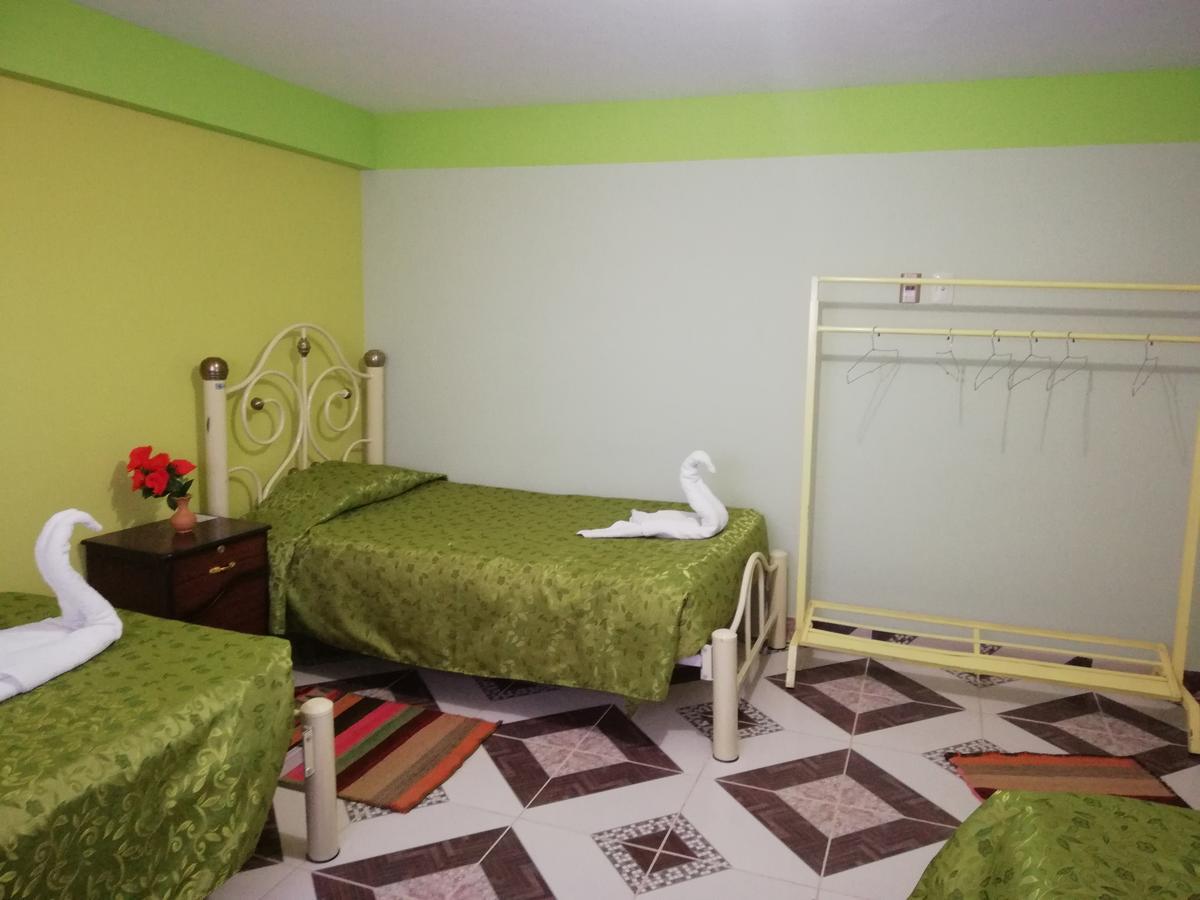 Hotel Aguilar Uyuni Buitenkant foto
